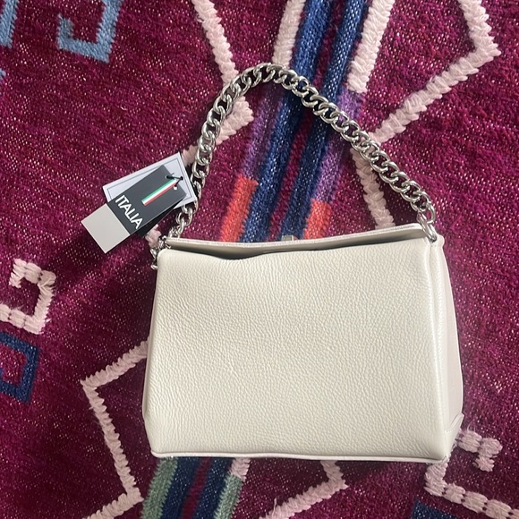 • NWT LEATHER SHOULDER BAG METAL CHAIN IN “LATTE” NEUTRAL CHIC LUXE CROSS BODY• - Picture 12 of 15